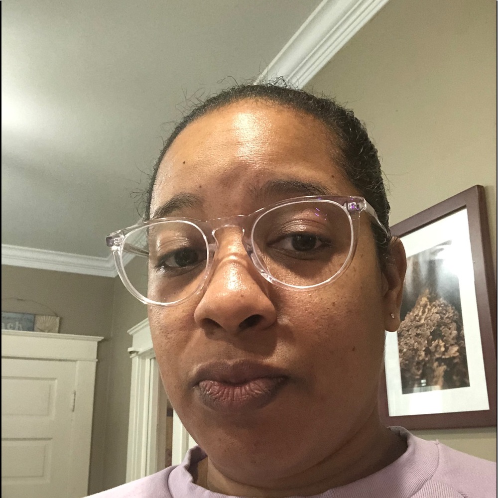 Meet your Posher, Kaypea